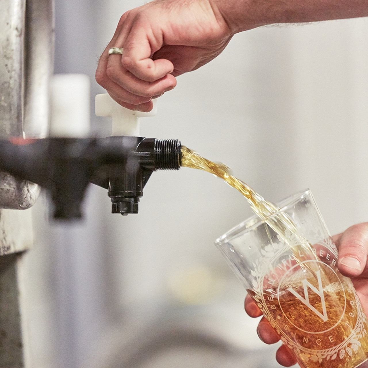 beer-pour.png